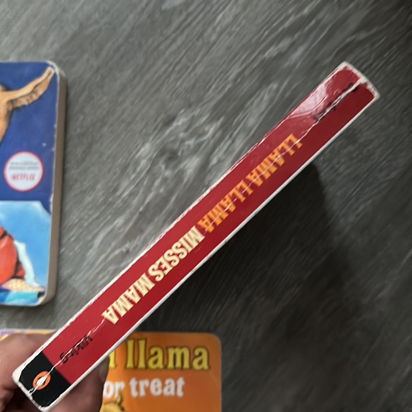 Books - Picture 2 of 3